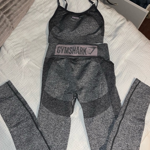 Gymshark Gray Sports Bra and Leggings Set - Picture 8 of 8